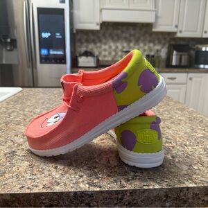 Hey Dude Mens special edition